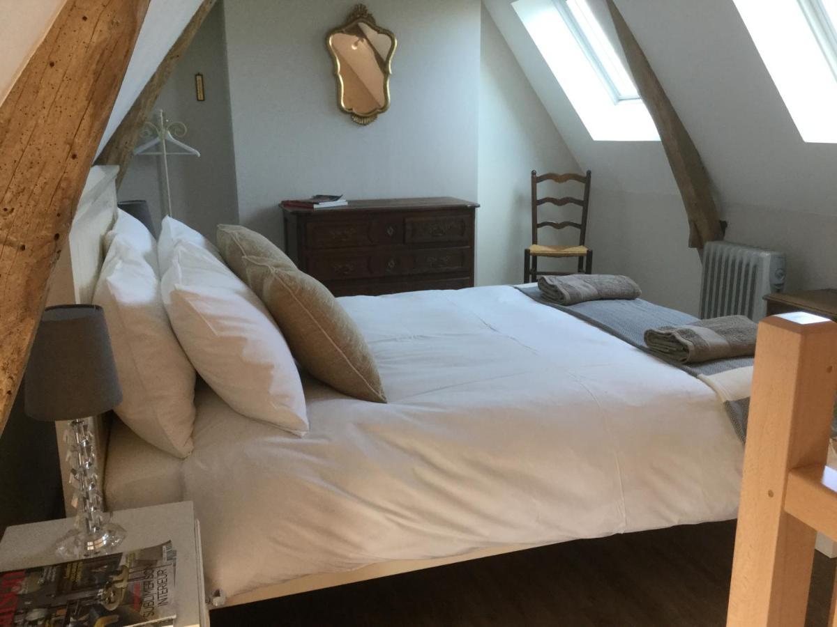 Maison D Hotes La Petite Jucherie Saint-Hippolyte  Eksteriør billede